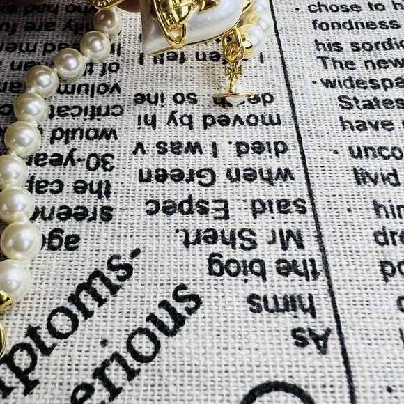 Vivienne Westwood Pear with hearts necklaces - Picture 11 of 11